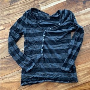 Old Navy Stripped Shirt Small